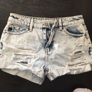 VICI Cuffed Shorts